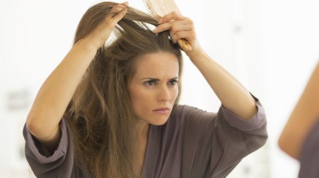 7 Simple Ways To Deal With Sweaty Scalp In Summers